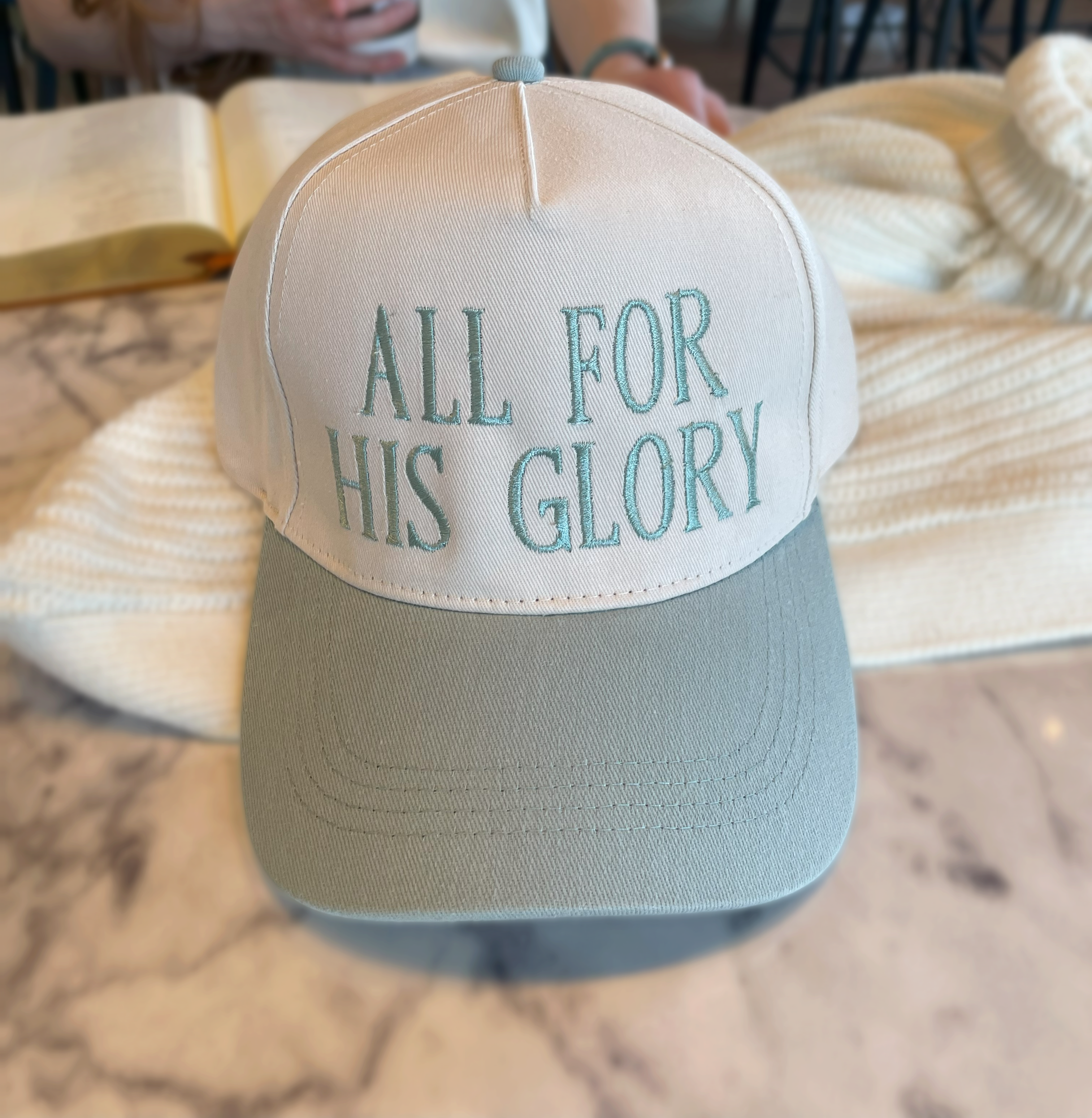 a baseball cap that says, all for his glory